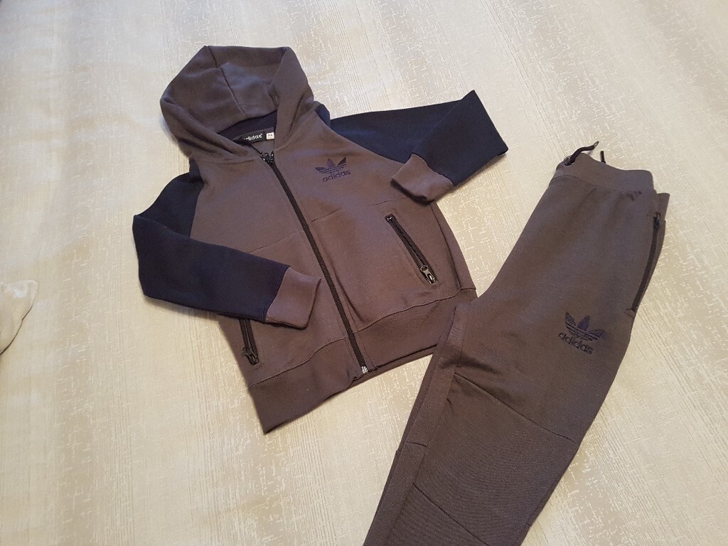 6 year old tracksuit